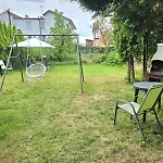 Azalia Homestay szállás *
