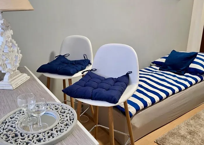 בית אירוח Azalia מיילנו